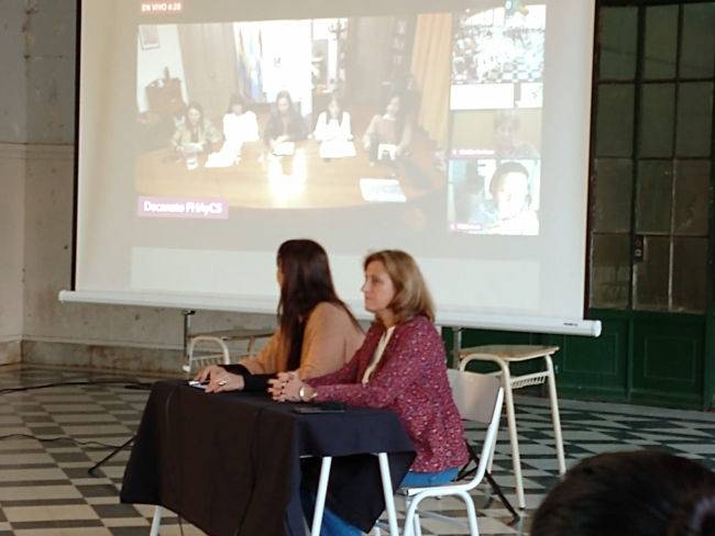 Conversatorio entre dos territorios